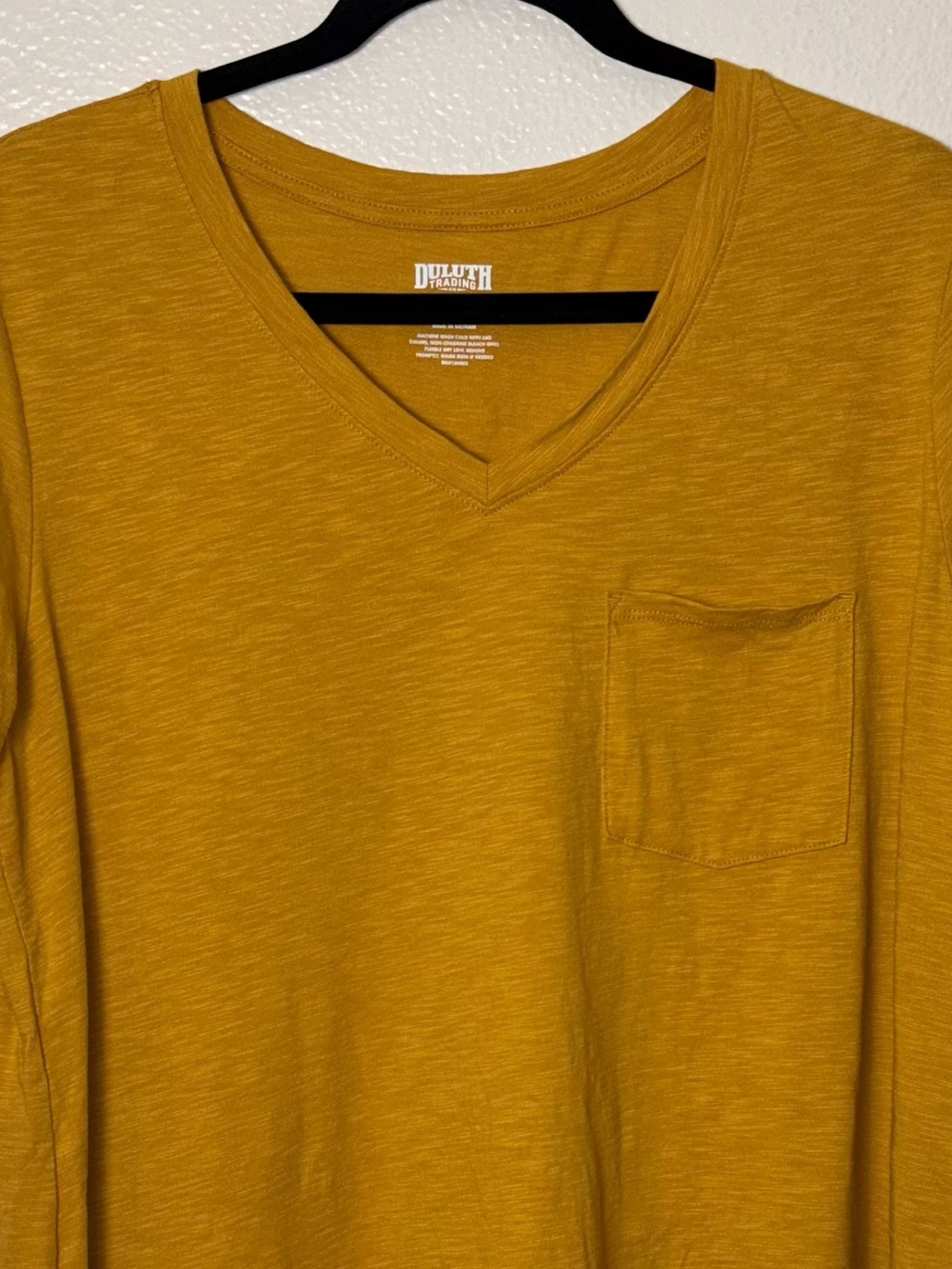 Duluth Trading Co. Mustard Yellow V-Neck Pocket Tee Shirt Woman's Size Large - Picture 7 of 13